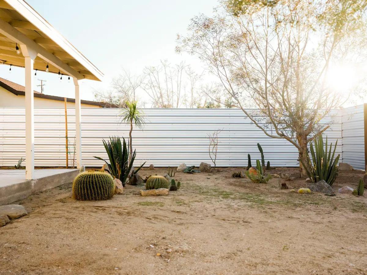 The Zen - Outdoor Shower, Gas Fireplace, Walkable To Shops & Restaurants 约书亚树 外观 照片