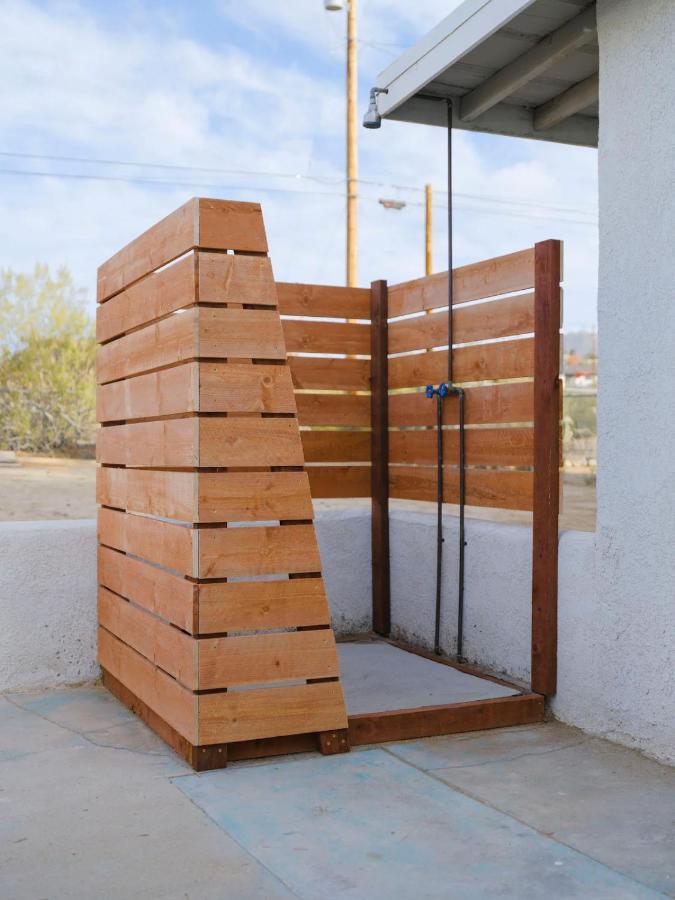 The Zen - Outdoor Shower, Gas Fireplace, Walkable To Shops & Restaurants 约书亚树 外观 照片