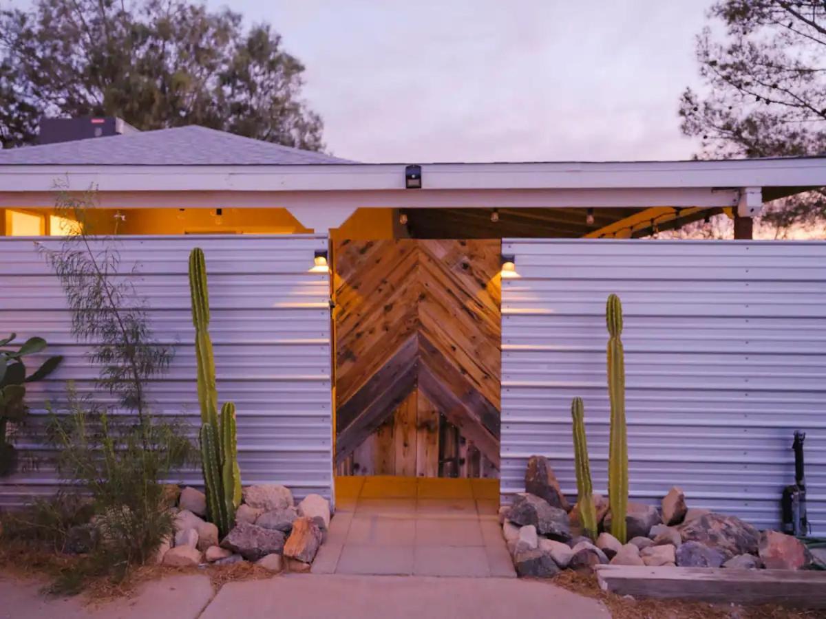 The Zen - Outdoor Shower, Gas Fireplace, Walkable To Shops & Restaurants 约书亚树 外观 照片
